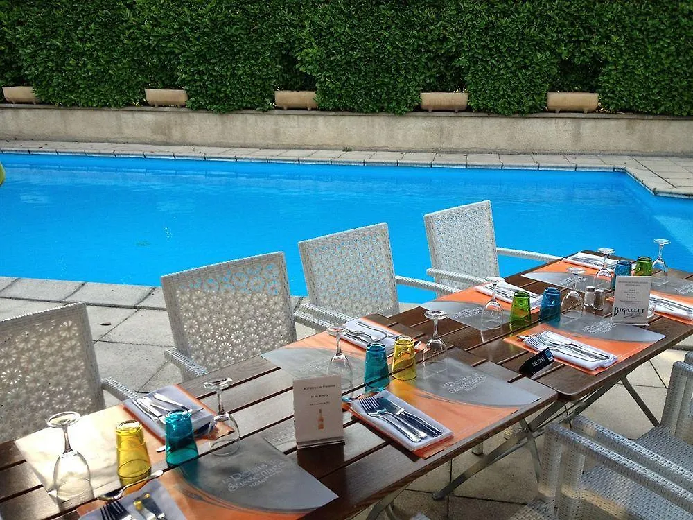 Logis Le Relais De Sassenage Hotel