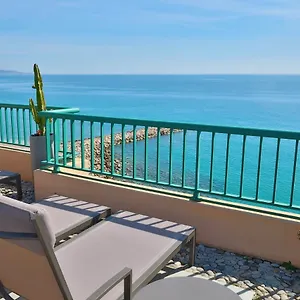 https://princess-et-richmond.fr-provencehotel.com